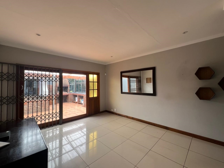 3 Bedroom Property for Sale in Beacon Bay Eastern Cape